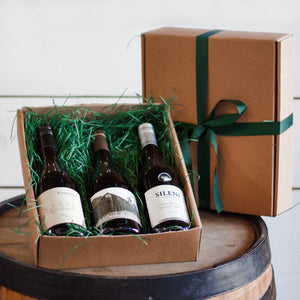 Trio : Pinot Noir Lover's No.2 Selection in Kraft Gift Box with green ribbon